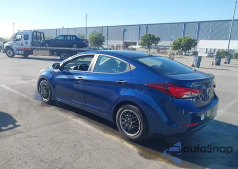 2016 Hyundai Elantra Se z USA, uszkodzony, nr VIN 5NPDH4AE6GH667387